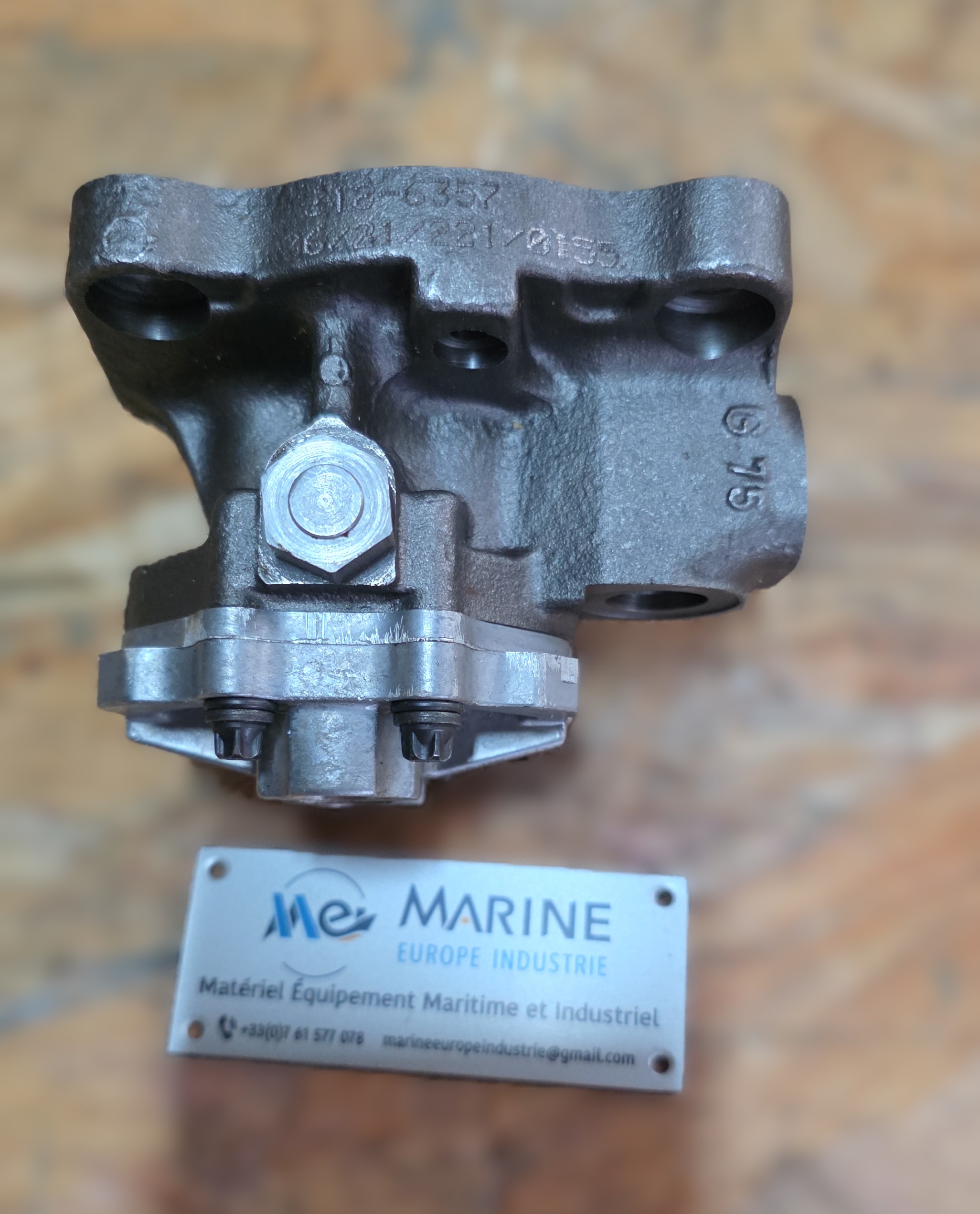 Pompe de transfert carburant CAT 318-6357 – Image 3